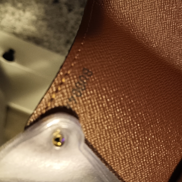 Louis Vuitton Card Holder - Picture 9 of 12